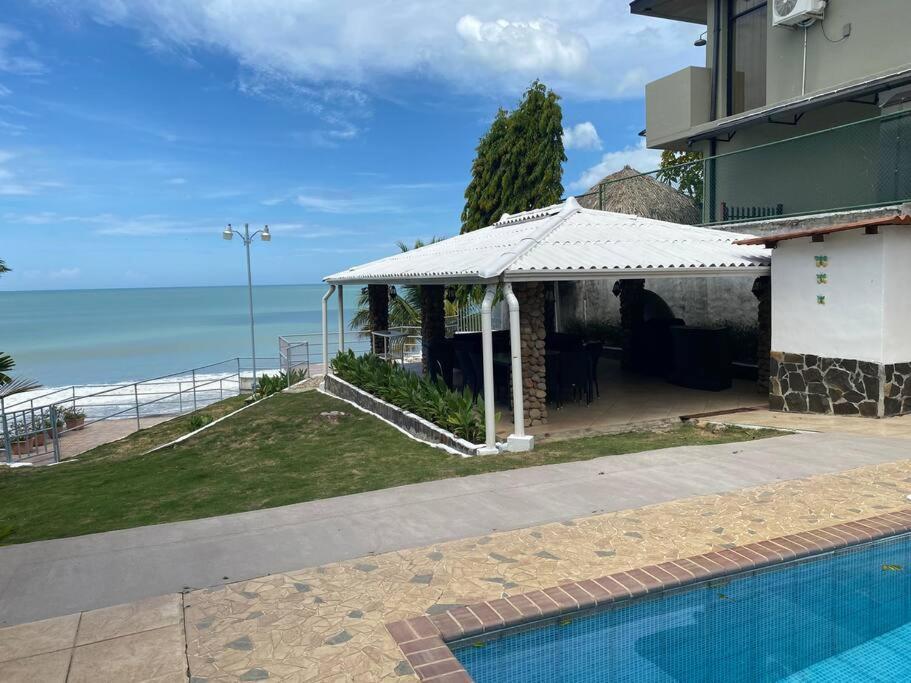 Coronado Beachfront Tropical Home! Playa Coronado Kültér fotó